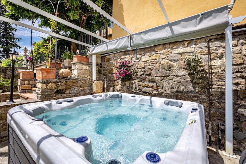 Luxury Limonaia With Jacuzzi Near Florence San Jacopo al Girone Exterior foto